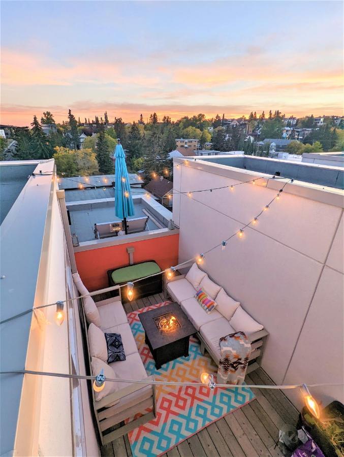Monki Di Executive Suites - Glas - Luxury Inner City Home 3 Min To Downtown W Private Rooftop Patio Fireplace YYC المظهر الخارجي الصورة