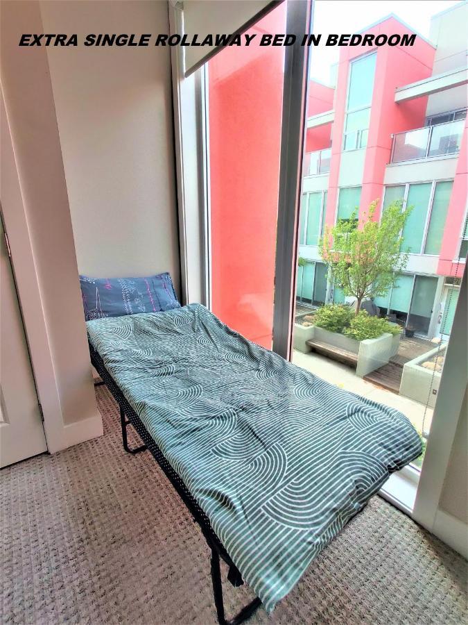 Monki Di Executive Suites - Glas - Luxury Inner City Home 3 Min To Downtown W Private Rooftop Patio Fireplace YYC المظهر الخارجي الصورة